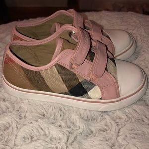 Burberry sneakers